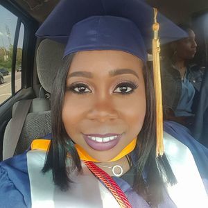 Meet your Posher, Niki